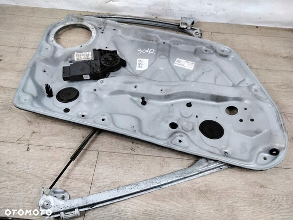 VW PASSAT B5 PODNOŚNIK SZYBY LEWY PRZÓD