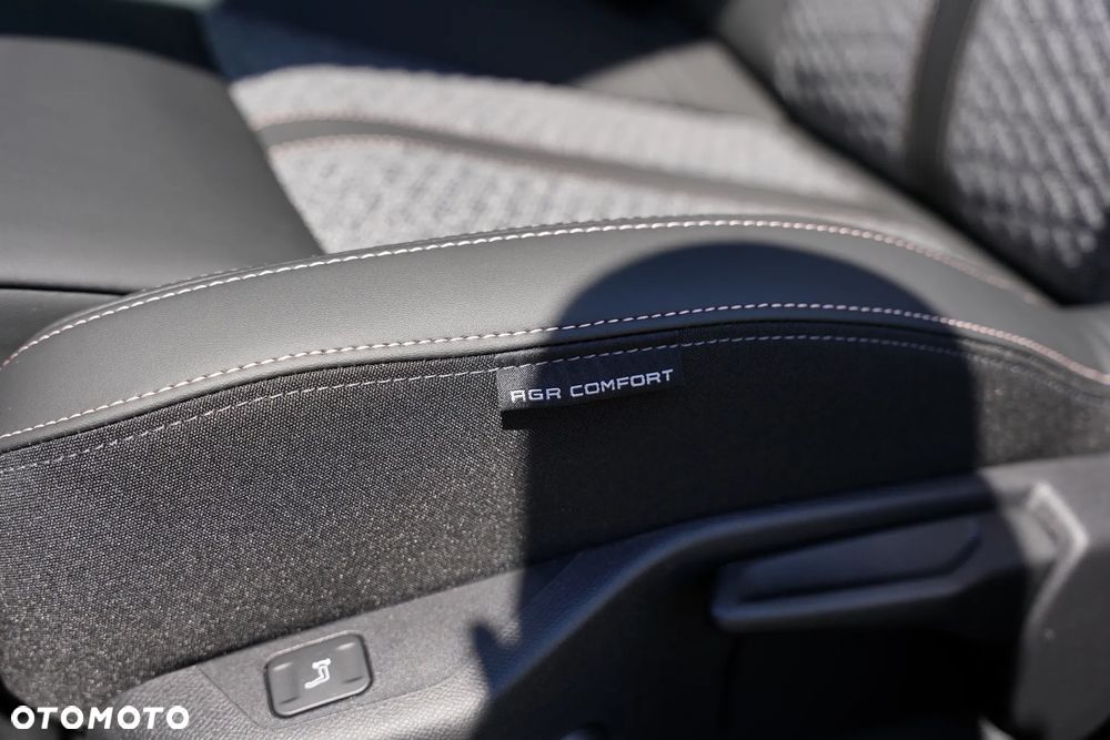 Peugeot 408 1.2 PureTech mHEV Business S&S e-DSC6 - 17