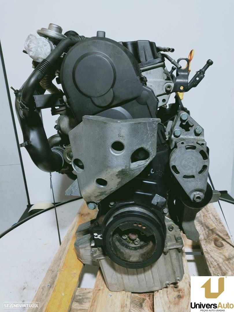 MOTOR COMPLETO VOLKSWAGEN POLO 2002 -AMF - 3