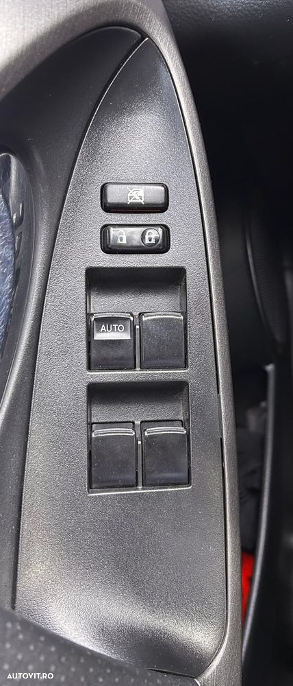 Toyota RAV4 2.2 D-4D Executive - 12