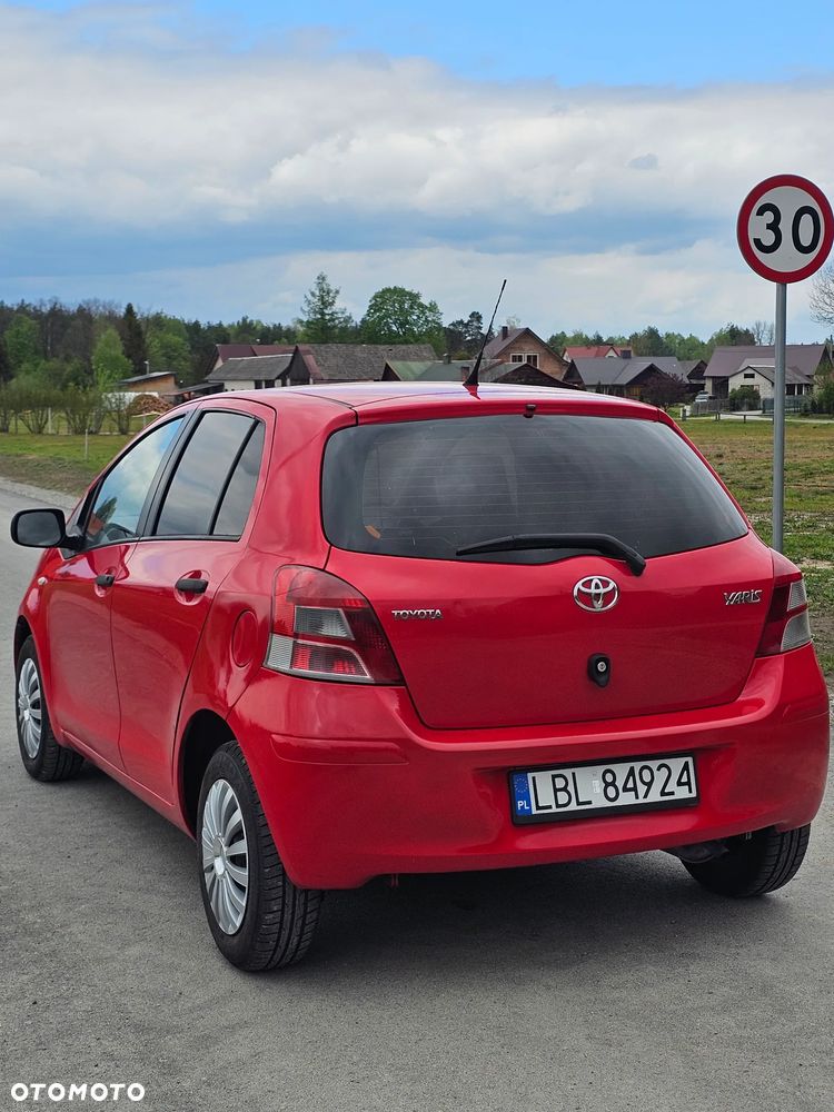 Toyota Yaris 1.0 Entry - 5