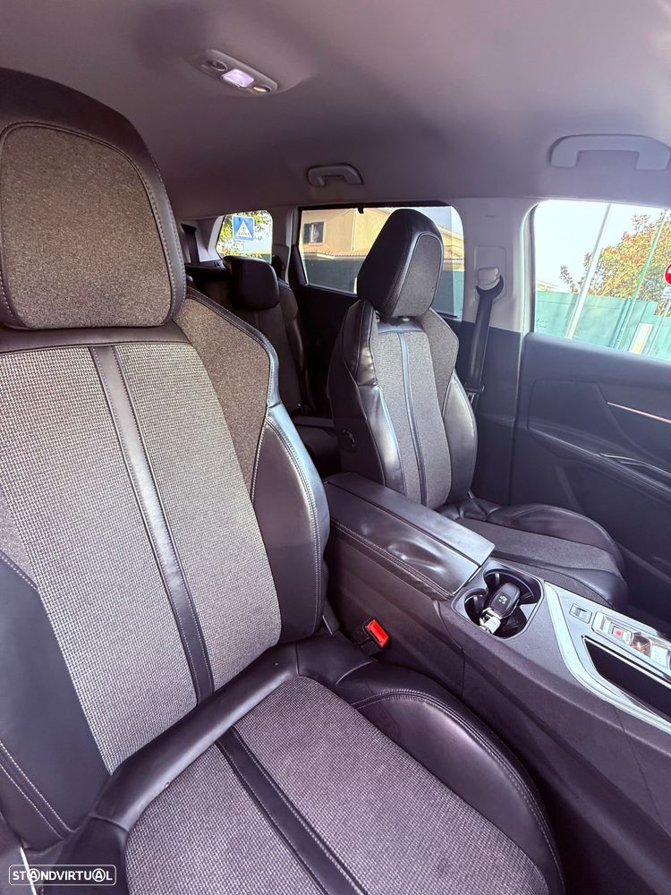 Peugeot 5008 1.6 BlueHDi GT Line EAT6 - 16