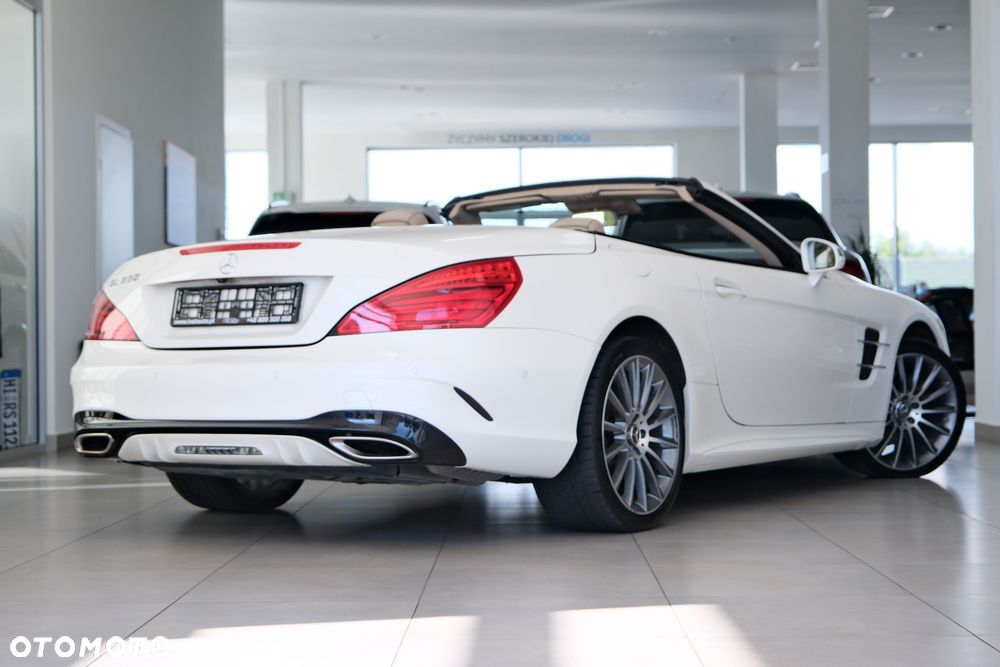 Mercedes-Benz SL - 8
