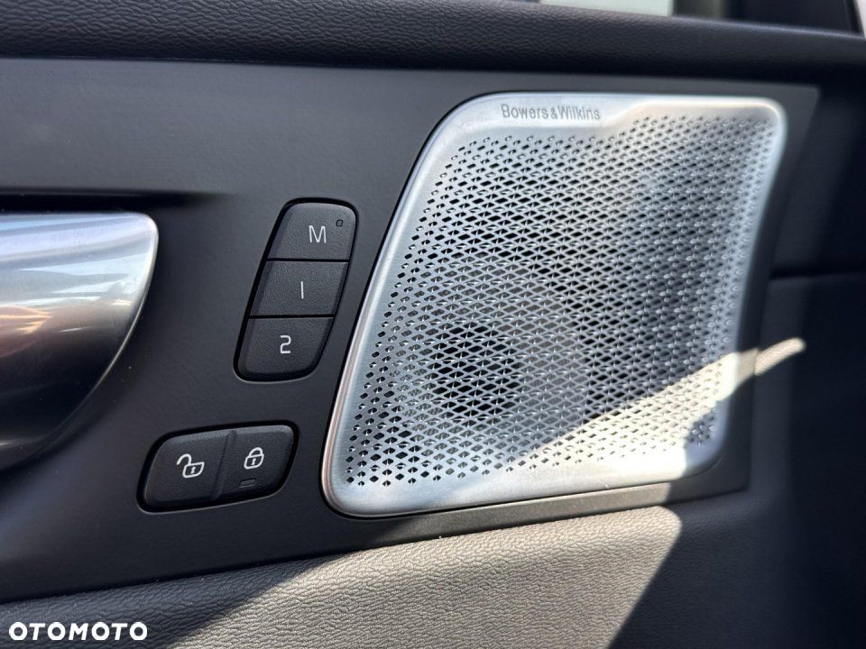 Volvo XC 60 - 22