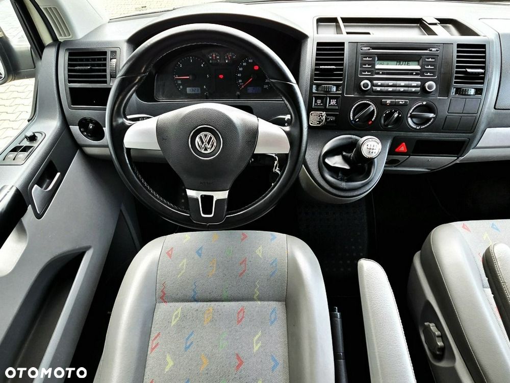 Volkswagen Transporter - 8