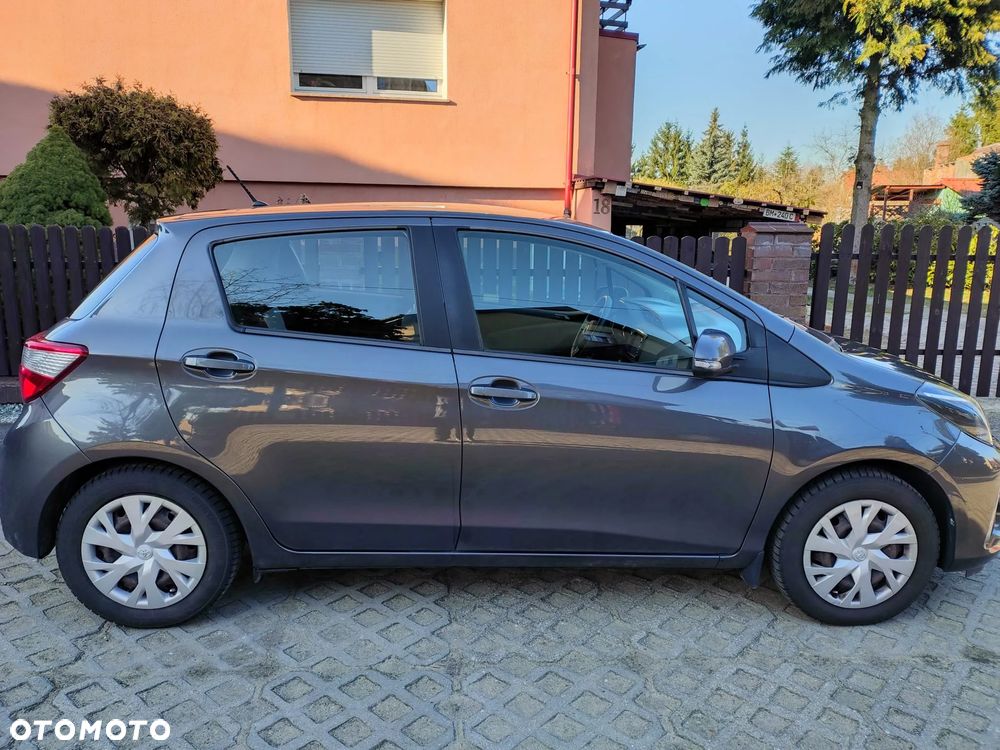 Toyota Yaris 1.5 Premium - 1