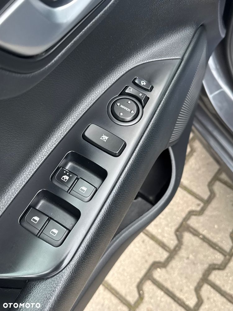 Kia Rio 1.0 T-GDI 100 Dream-Team Edition - 18