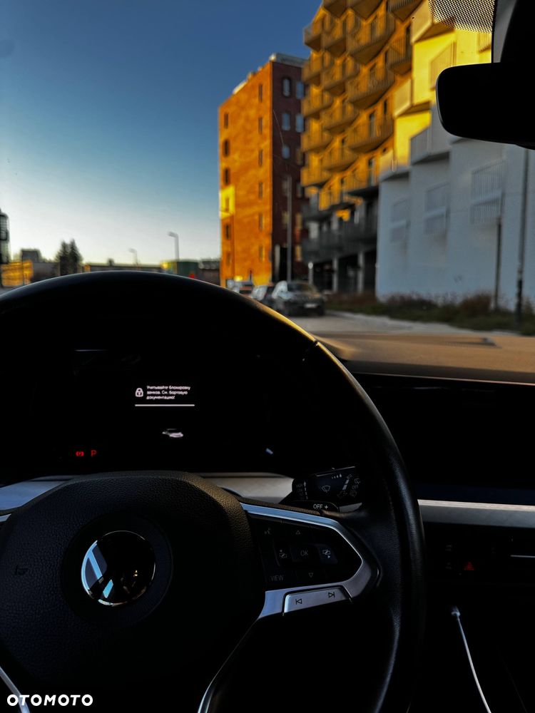 Volkswagen Golf - 12