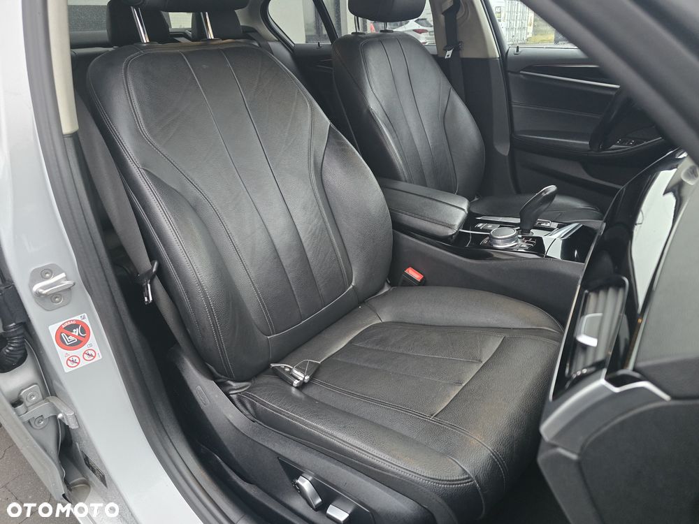 BMW Seria 5 520d - 31
