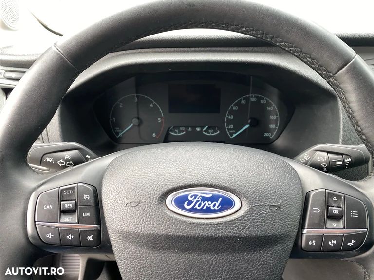 Ford Transit - 11