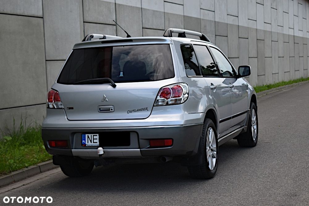 Mitsubishi Outlander 2.4 4WD Automatik Intense - 15