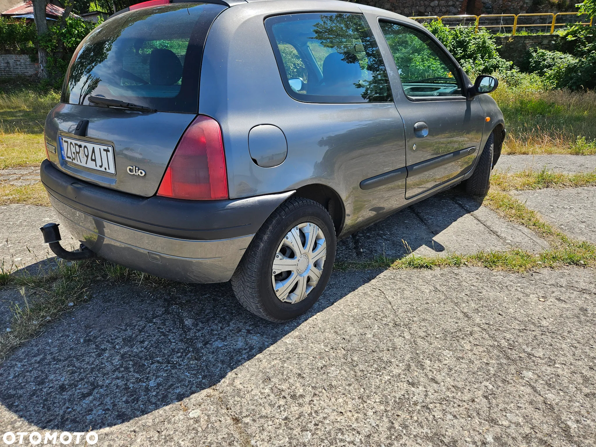 Renault Clio 1.9 D RT - 12