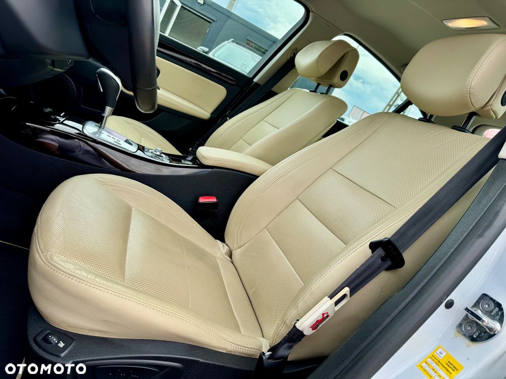 Renault Laguna 2.0T Initiale - 18