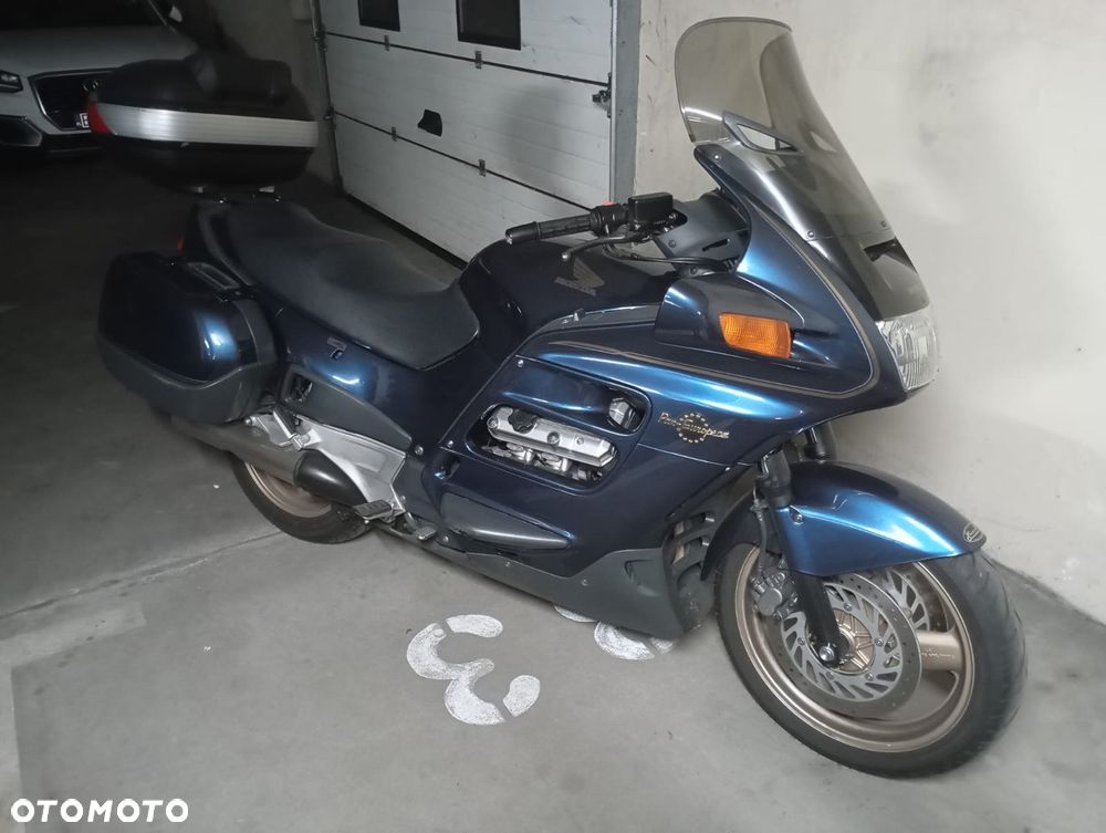 Honda ST - 1