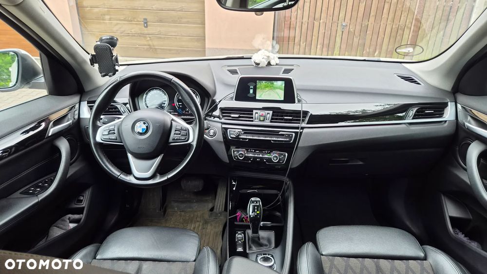 BMW X1 xDrive18d - 11