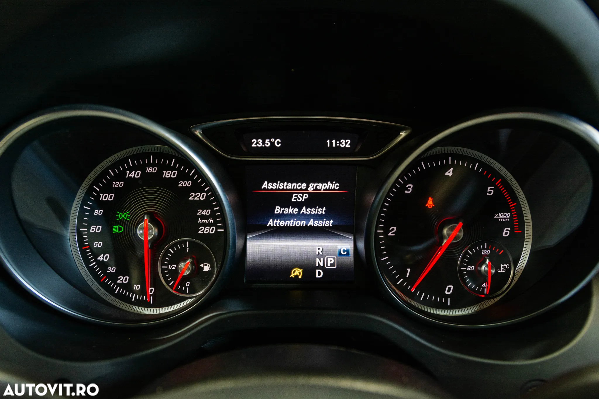 Mercedes-Benz GLA 200 d Aut. - 25