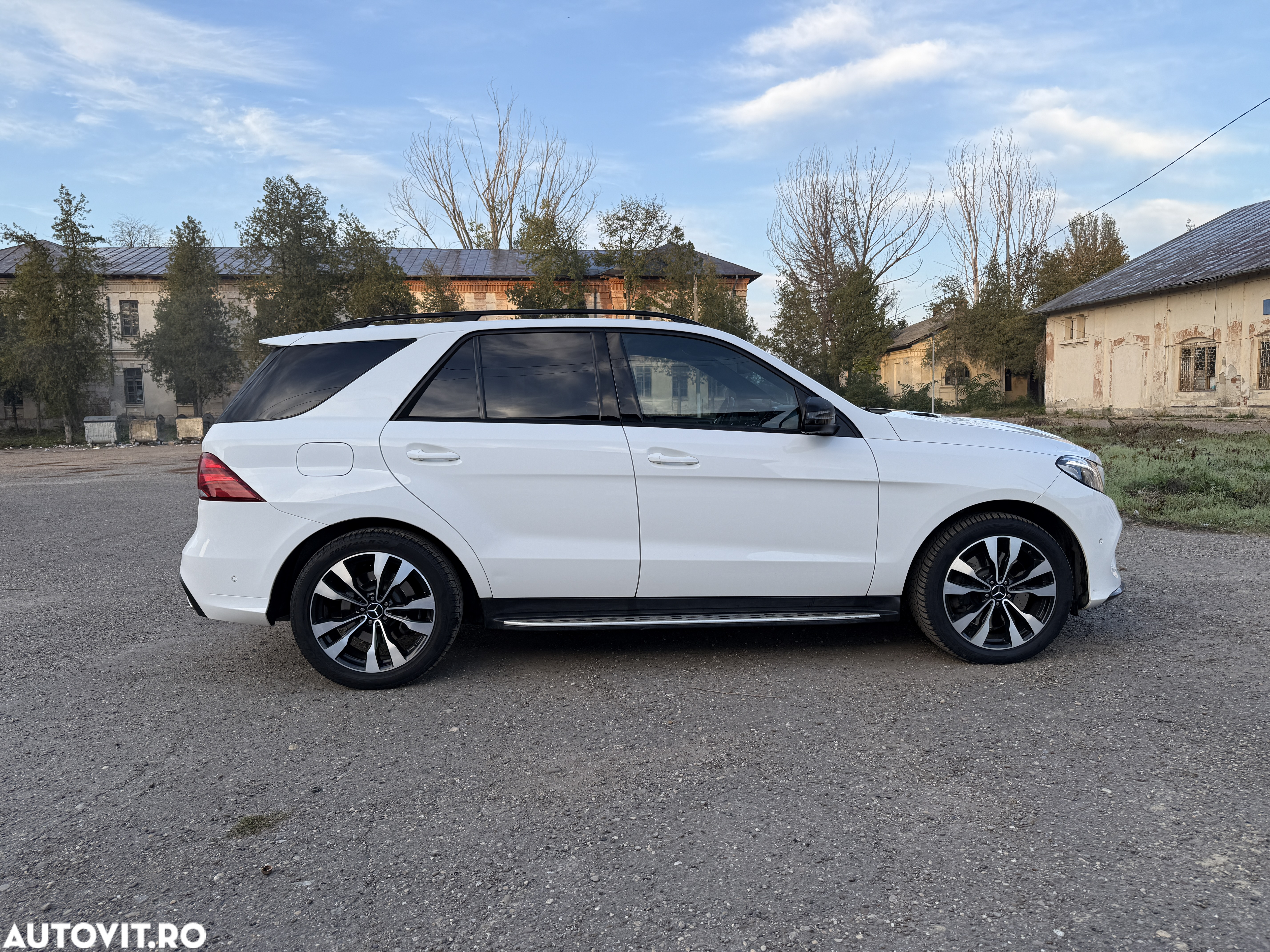 Mercedes-Benz GLE 350 d 4MATIC - 13
