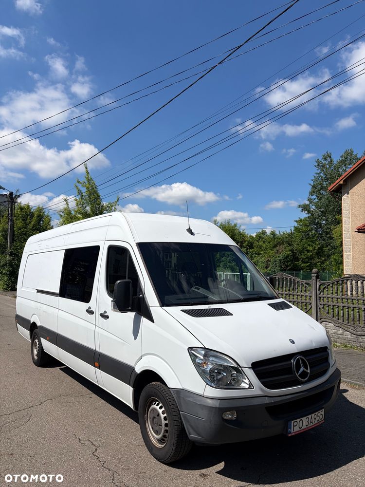 Mercedes-Benz Sprinter - 2