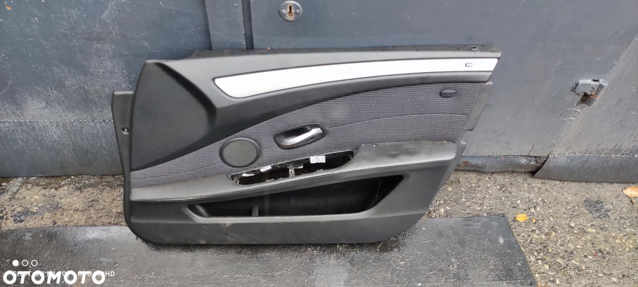 Boczek przedni prawy poduszka airbag tapicerka prawy przód BMW e60 e61 lift anglik - 1