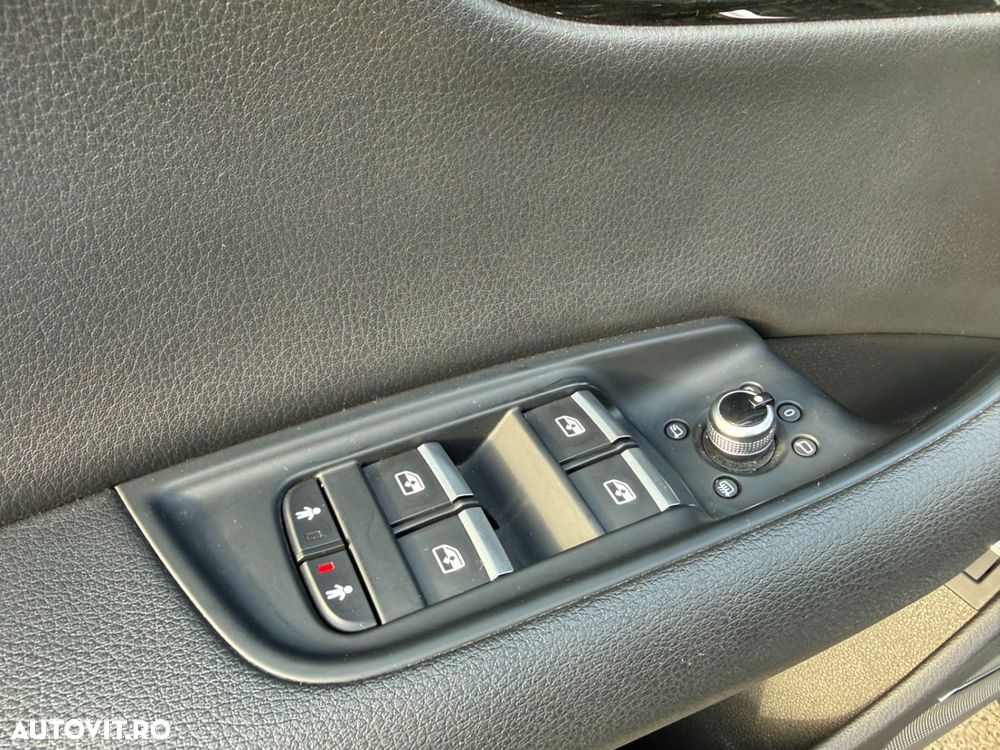 Audi Q7 3.0 55 TFSI quattro Tiptronic MHEV S Line - 22