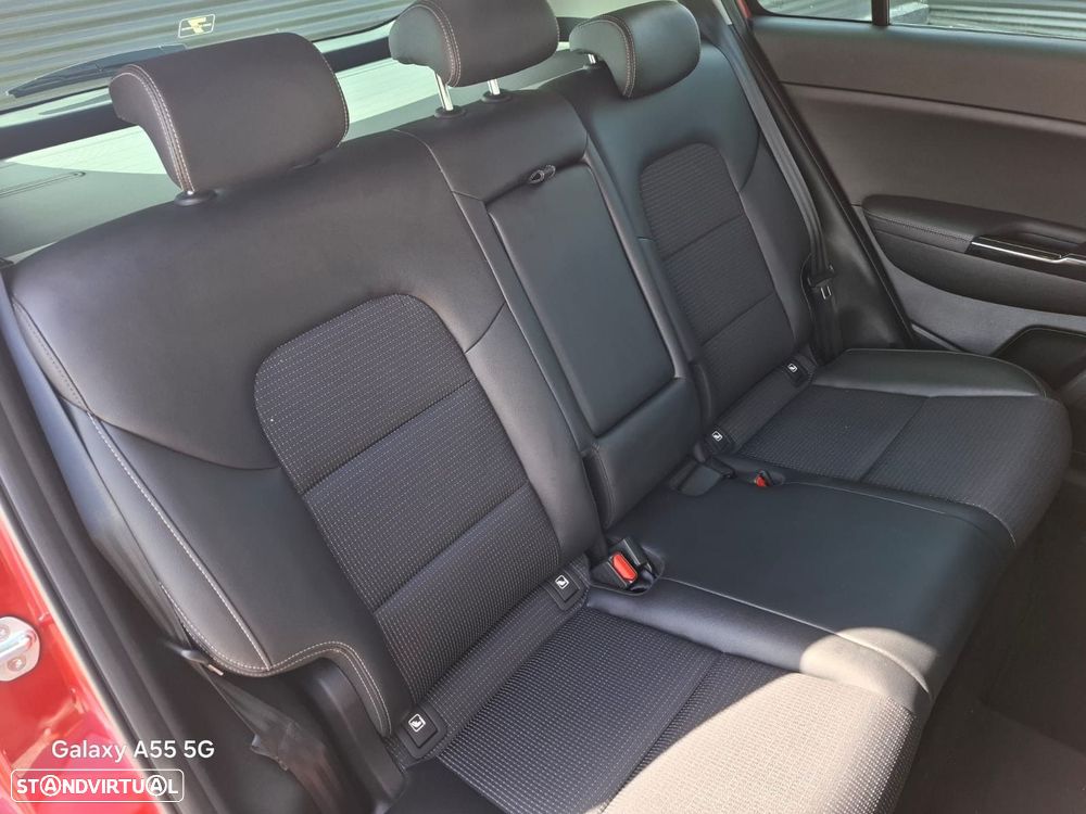 Kia Sportage 1.6 CRDI ISG MHEV Tech - 19