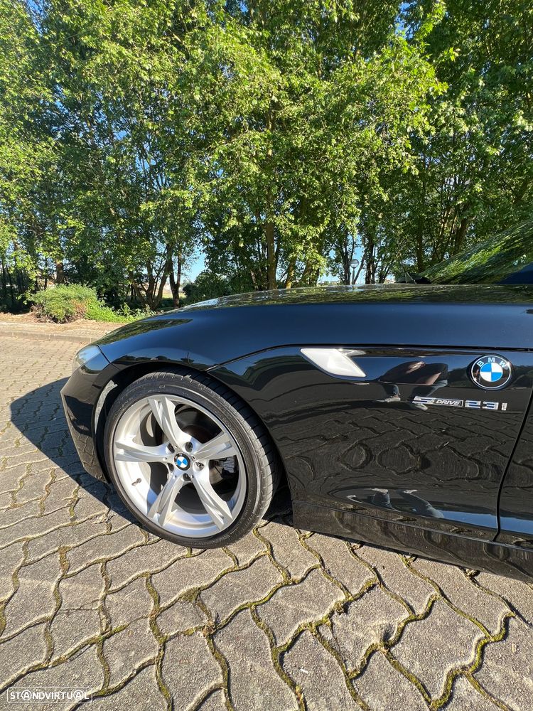 BMW Z4 23 i - 10