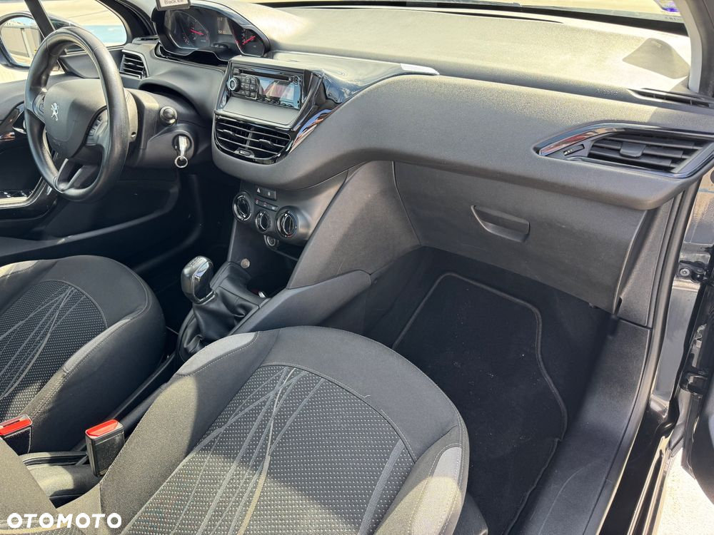 Peugeot 208 1.6 e-HDi Active STT - 17
