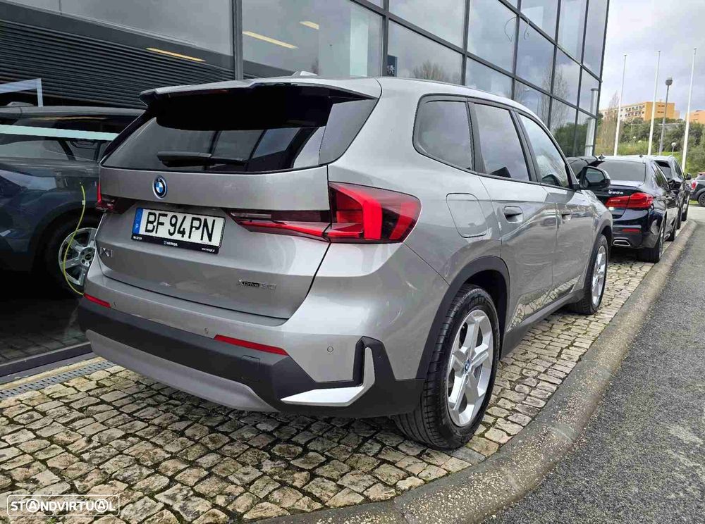 BMW iX1 xDrive30 - 3