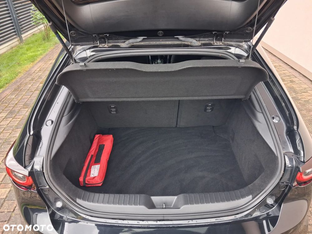 Mazda 3 e-SKYACTIV-X 186 M HYBRID HOMURA - 4
