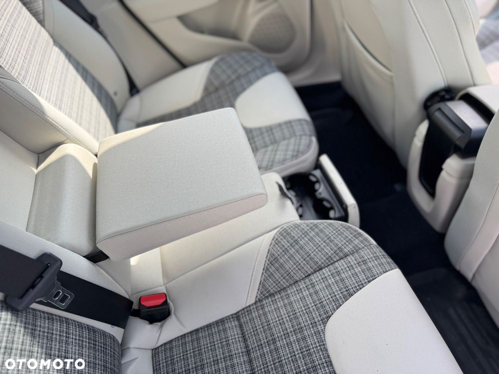 Volvo V40 D4 Drive-E Inscription - 18