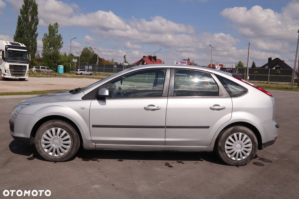 Ford Focus 1.6 Trend - 13