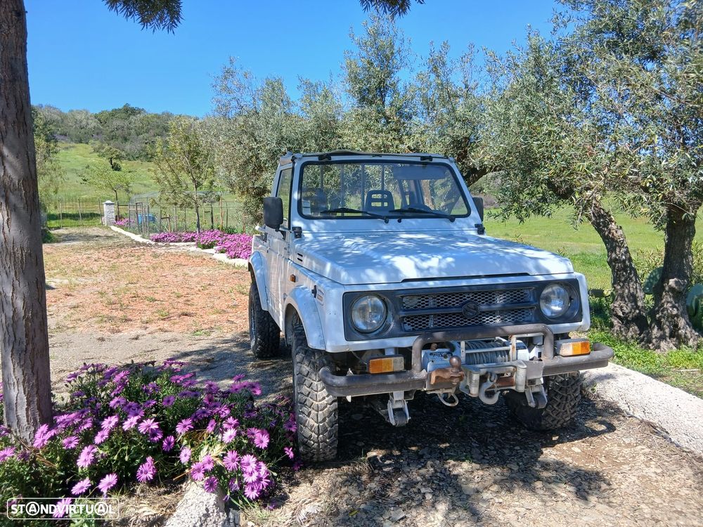 Suzuki Samurai - 2