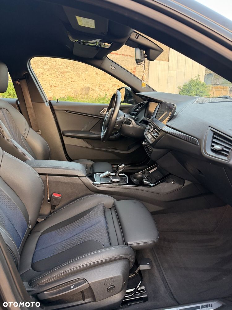 BMW Seria 2 220d xDrive Edition Colorvision - 36