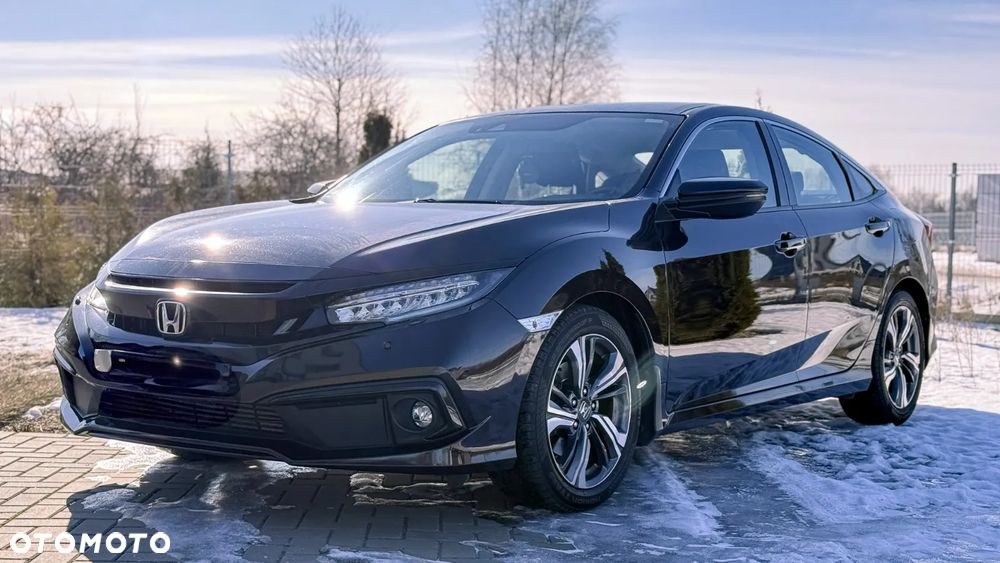 Honda Civic 1.5 T Elegance CVT - 3