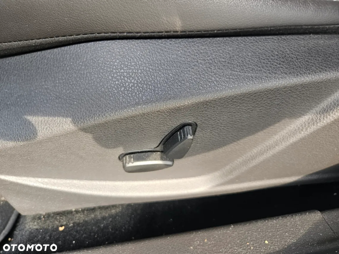 Ford Focus 1.5 EcoBoost Start-Stopp-System TITANIUM - 20
