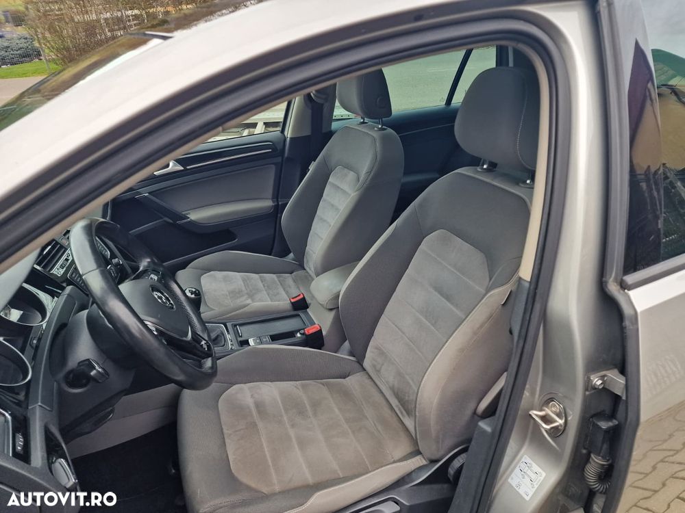 Volkswagen Golf 2.0 BlueTDI Highline - 11