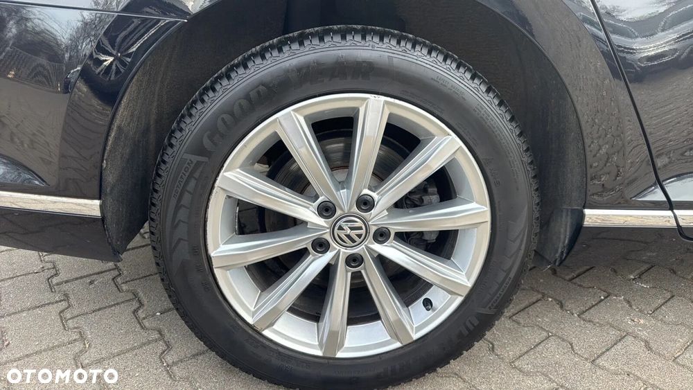 Volkswagen Passat 2.0 TDI BMT 4Mot Highline DSG - 12