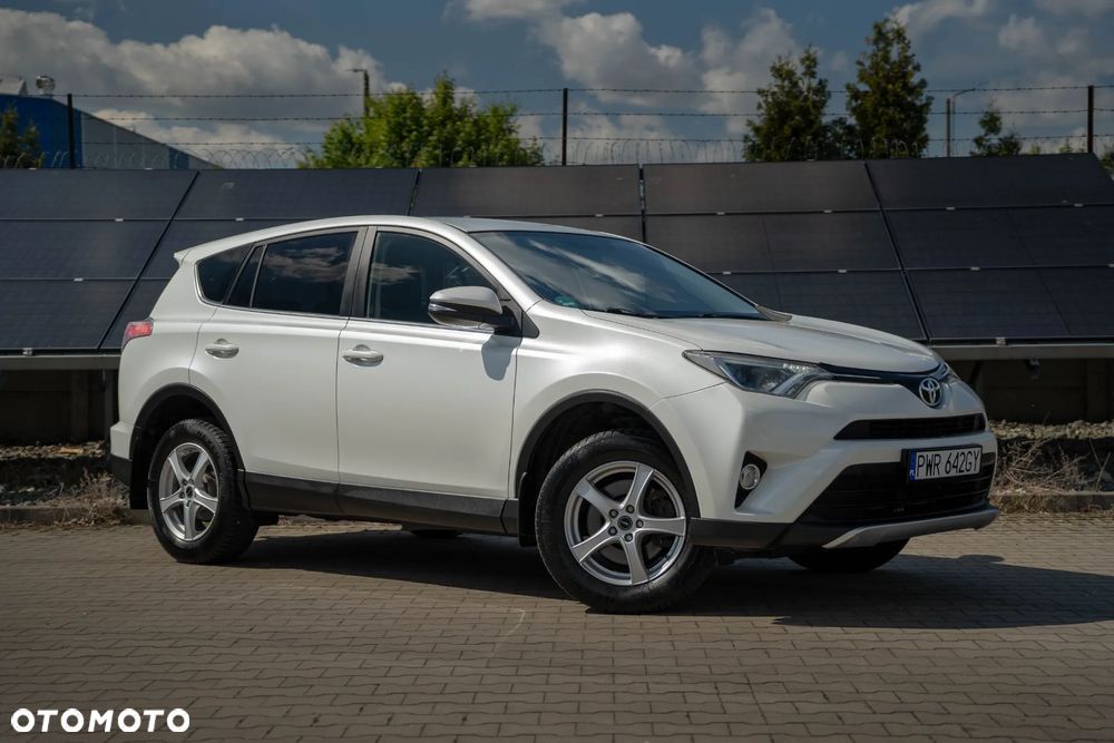 Toyota RAV4 2.0 D-4D Active 4x2 - 2