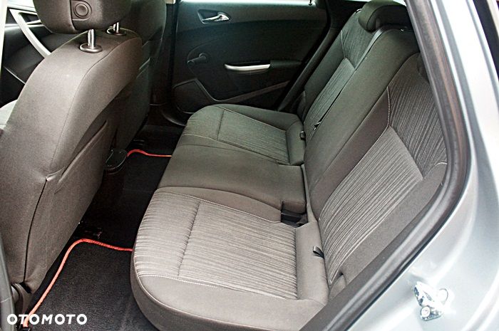 Opel Astra 1.7 CDTI DPF Color Edition - 21