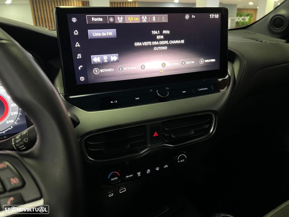 Nissan Juke 1.0 DIG-T N-Connecta NAV. DCT - 21