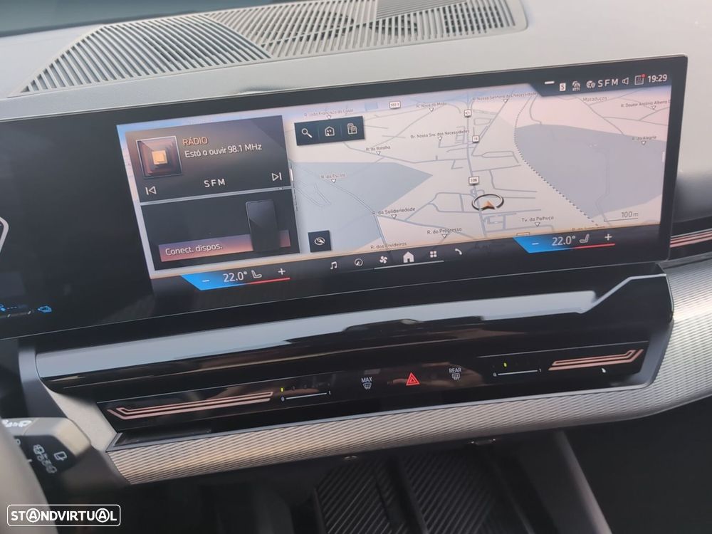 BMW 530 e Pack Desportivo M - 17