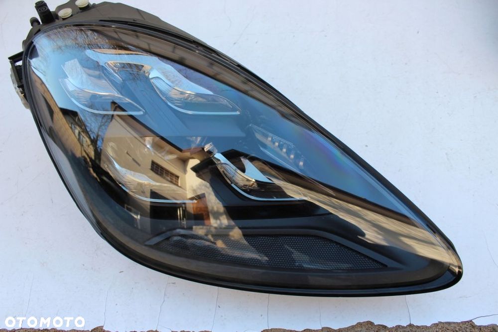 Porsche Cayenne 9Y0 2018- Full Led Matrix Komplet Oryginał 9Y0941035F 9Y0941036F - 2