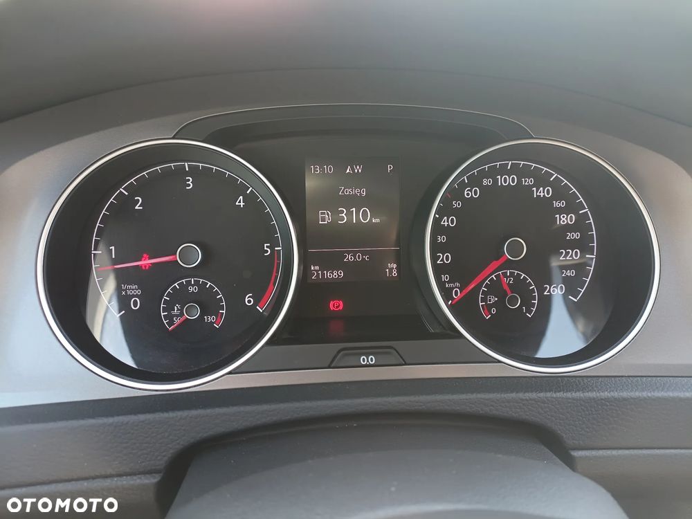 Volkswagen Golf 1.6 TDI SCR DSG Comfortline - 10