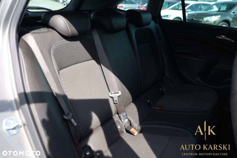 Opel Astra - 37
