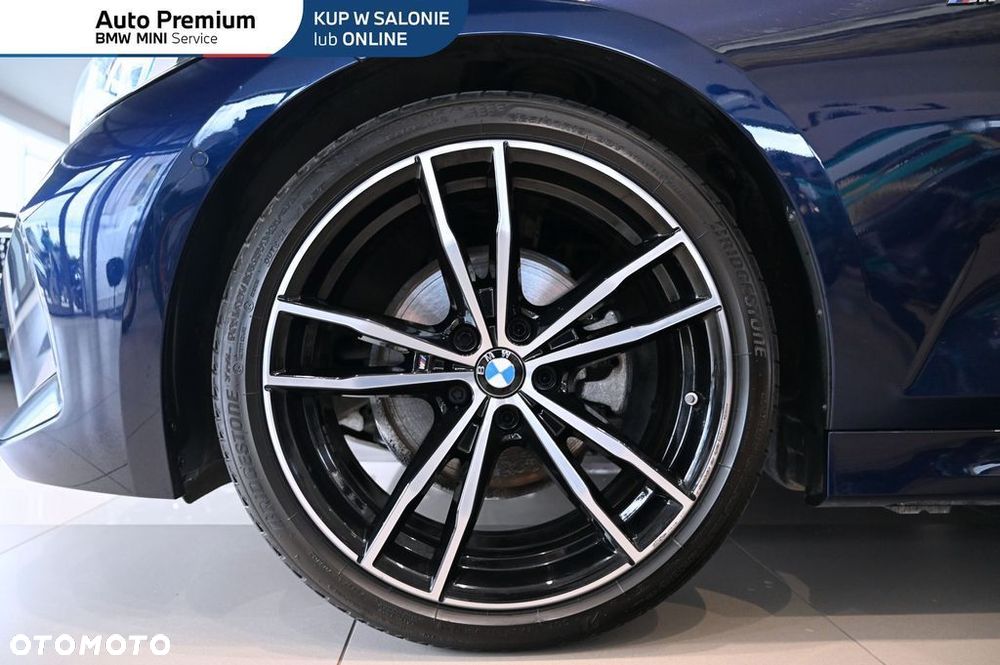 BMW Seria 3 320d xDrive mHEV - 24