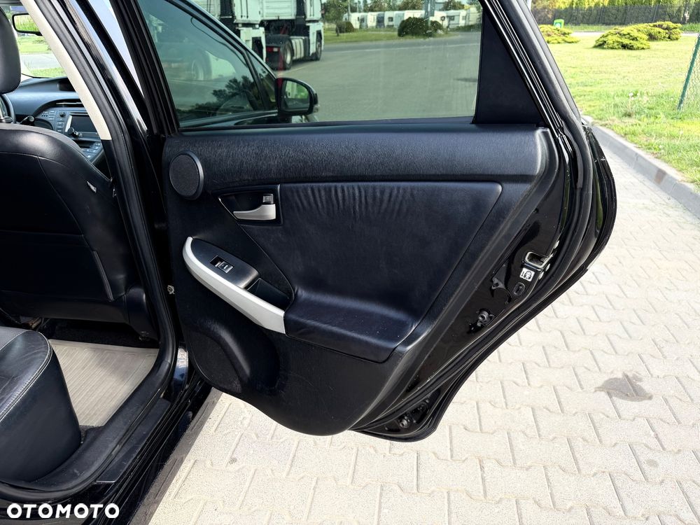 Toyota Prius 1.8 HSD Prestige - 21