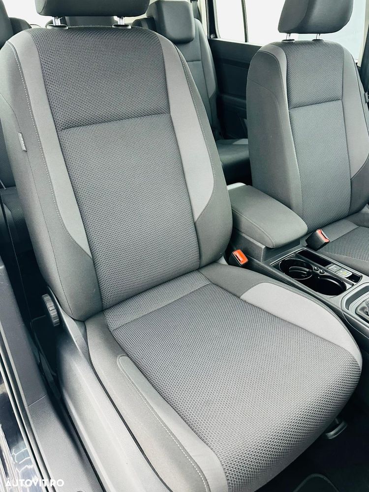 Volkswagen Touran 1.6 TDI SCR (BlueMotion Technology) DSG Trendline - 20