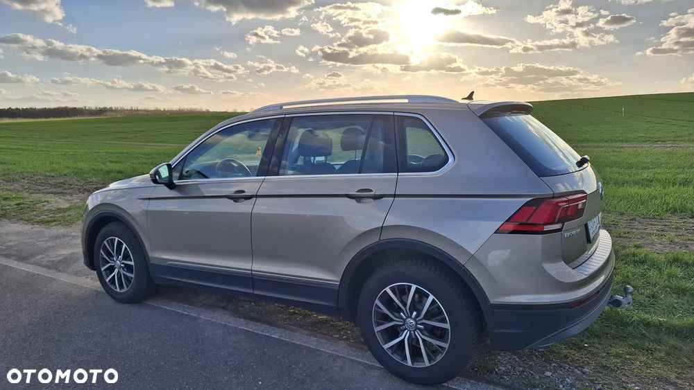 Volkswagen Tiguan 2.0 TDI SCR (BlueMotion Technology) Comfortline - 9