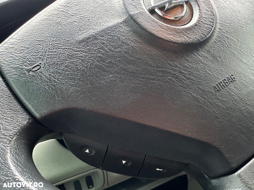 Opel Vivaro 2.5 CDTI L2H1 Design Edition - 20