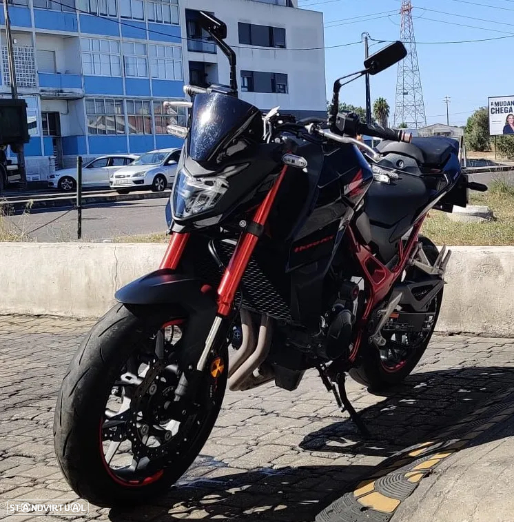 Honda Hornet 750 - 5